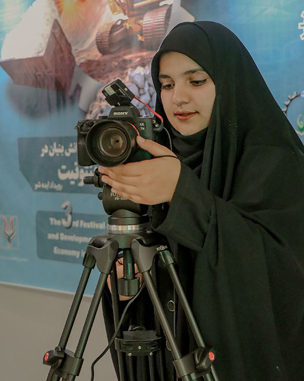 مریم مؤمن زاده
